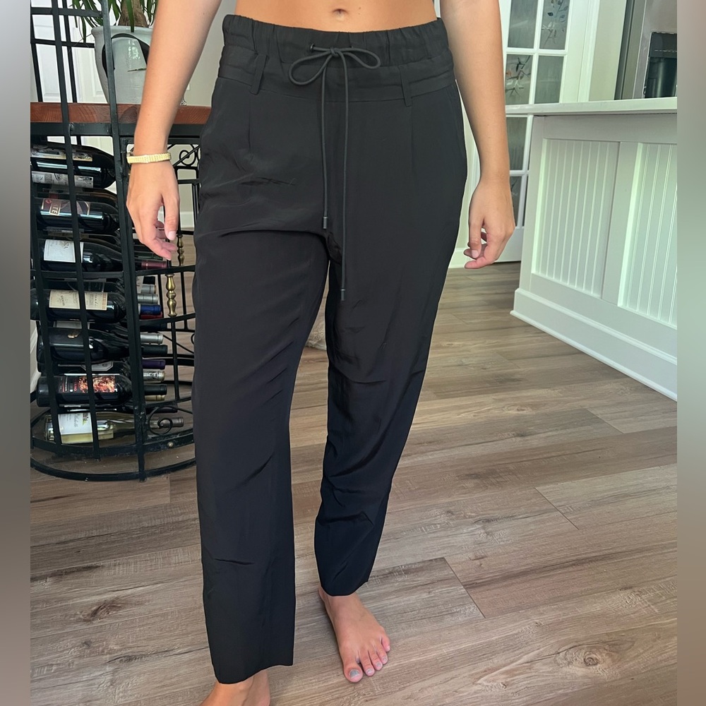Public School New York Designer Women's Tapered Black 100% Silk Pants EUC Size 2